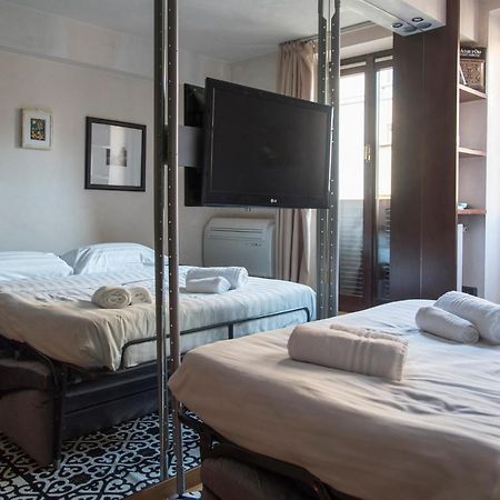 Youhosty - Duomo Studio Apartment Milan Luaran gambar