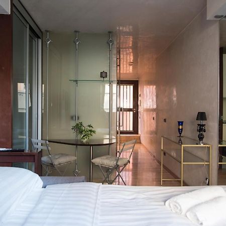 Youhosty - Duomo Studio Apartment Milan Luaran gambar