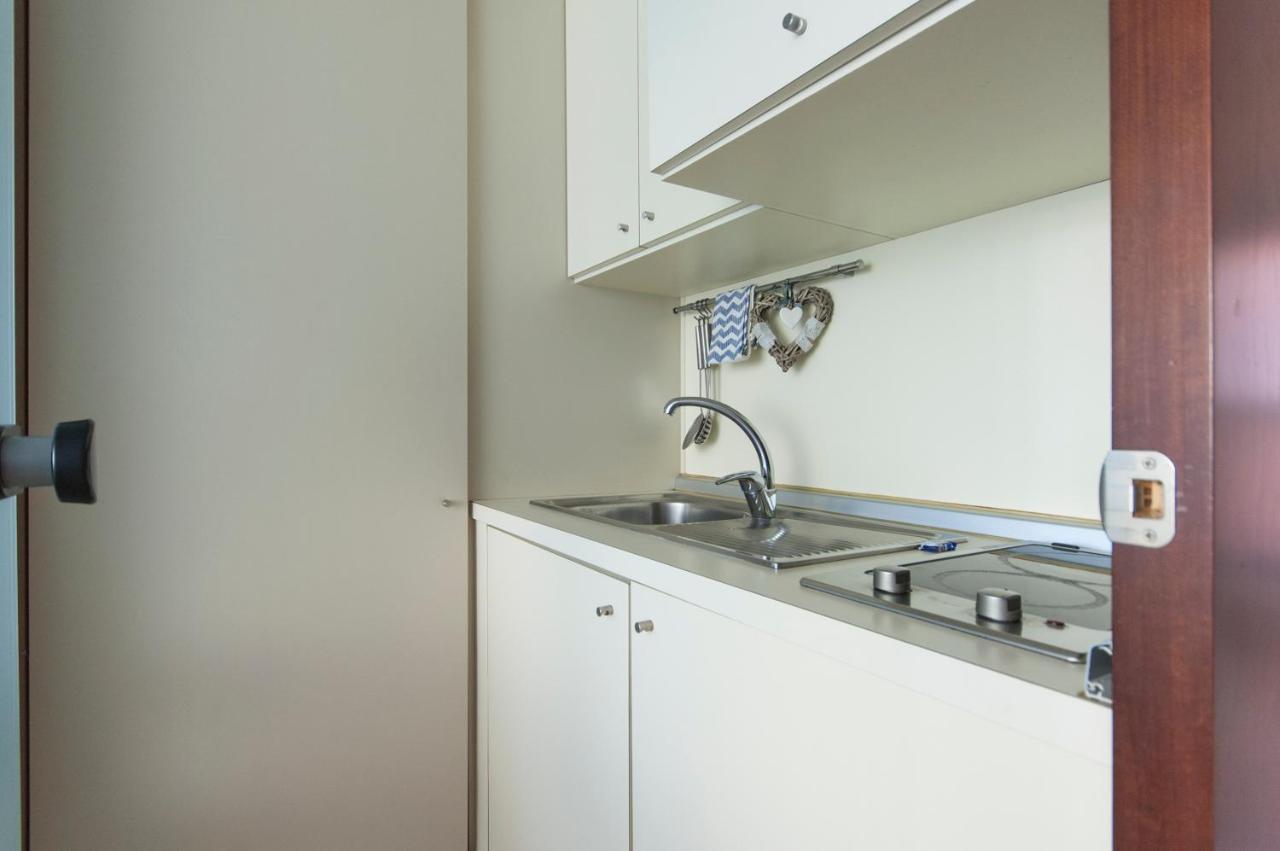 Youhosty - Duomo Studio Apartment Milan Luaran gambar